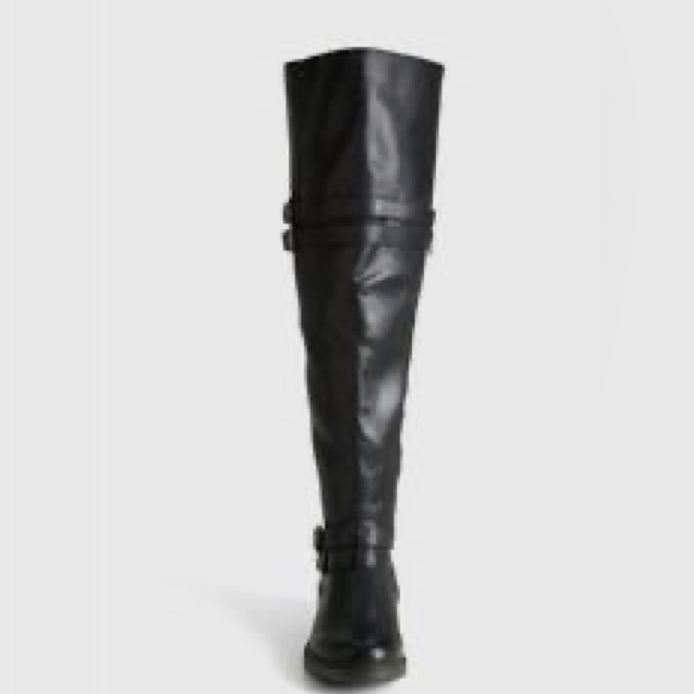 Torrid faux leather pull on thigh boots. Size 7. - Picture 2 of 14